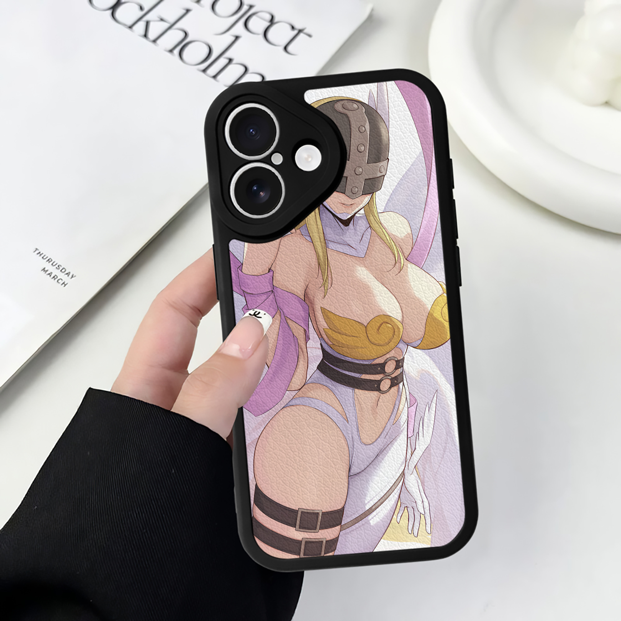 （画像用） Digimon デジタルモンスター/デジモン 【iPhone 16シリーズ対応】シリコンスマホケース（レザー調） 材質：シリコン
